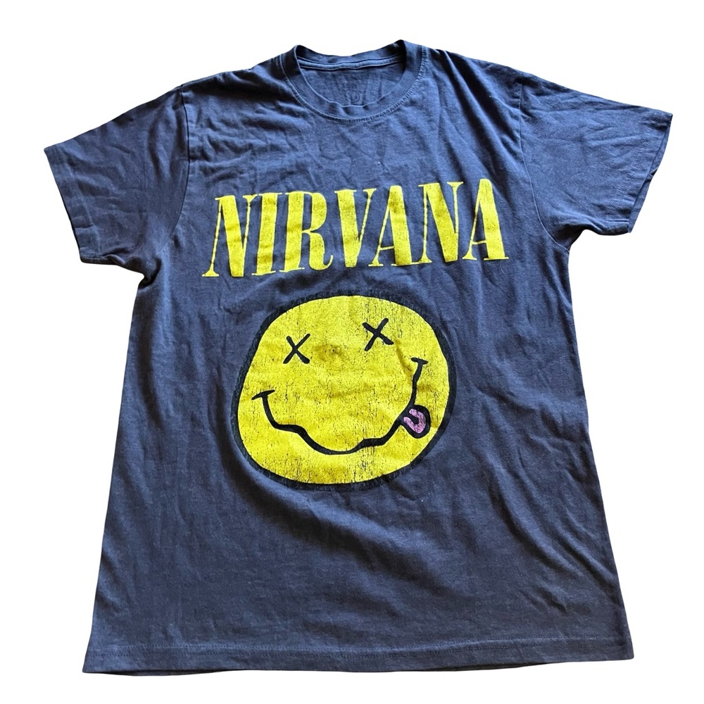 Lot Of 5 Band Concert Tour TShirt Sz M Guns N Roses Nirvana AC/DC Kali Uchis - Picture 4 of 16